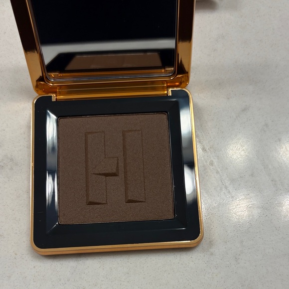 Haus Labs By Lady Gaga Bronzer in Tan - Picture 3 of 3